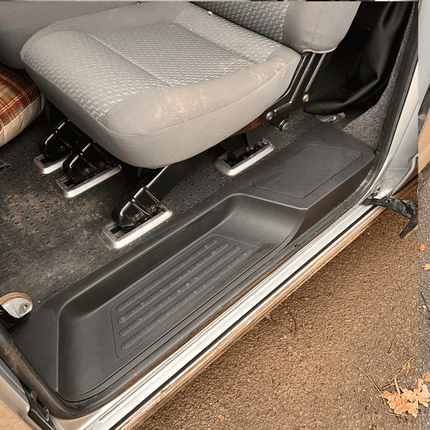 For VW T6.1 V3 Barndoor Threshold Cover + Side Step